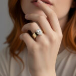 Pear Solitaire on Wide Band thumbnail 2