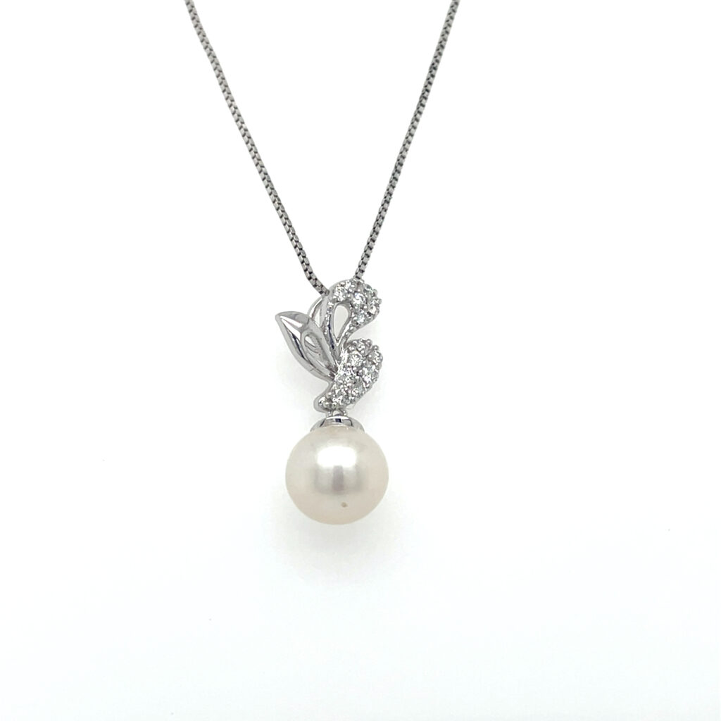 Pearl & Diamond Pendant