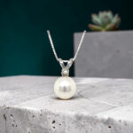 Pearl Pendant with Diamond Accent thumbnail 3