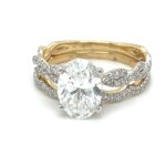 Oval Bridal Set in Yellow Gold thumbnail 1
