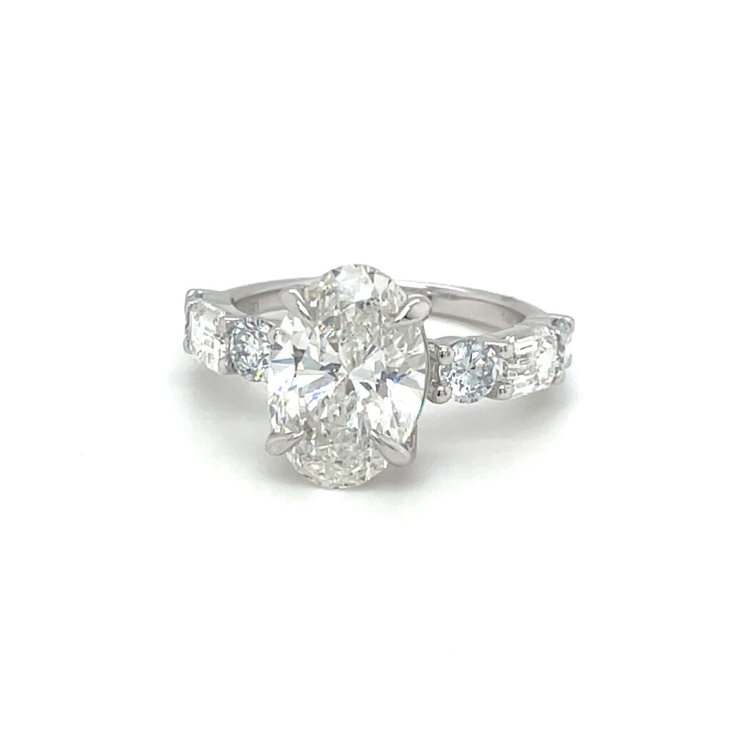Oval Engagement Ring