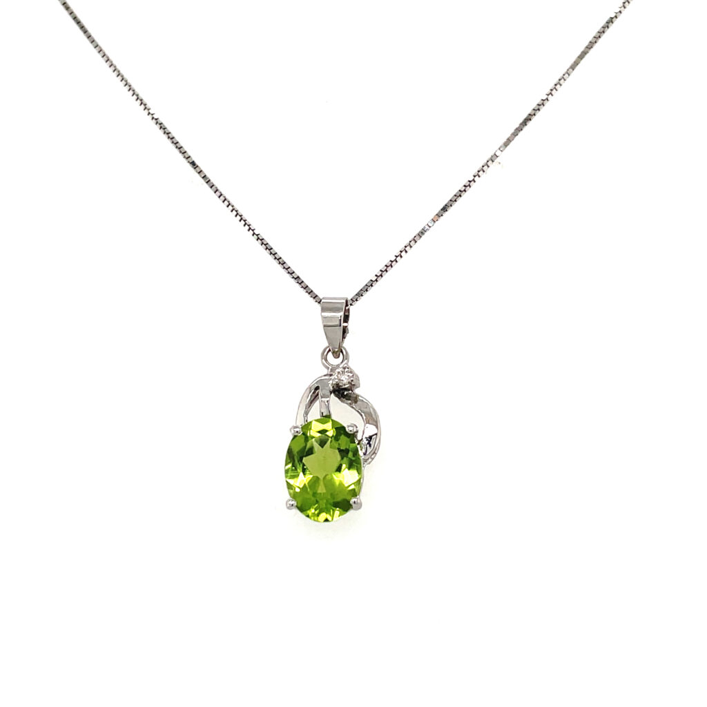 Oval Peridot Pendant
