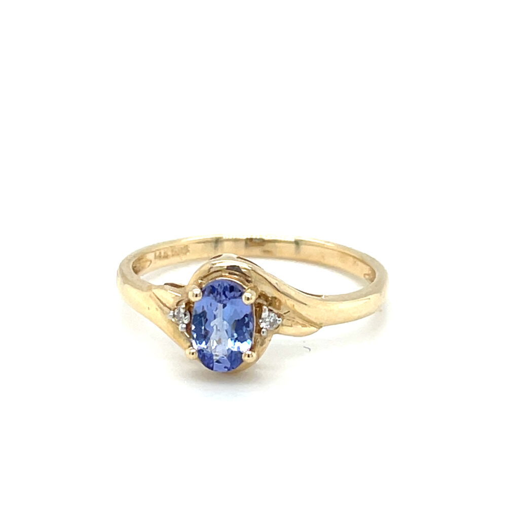 Tanzanite & Diamond Ring