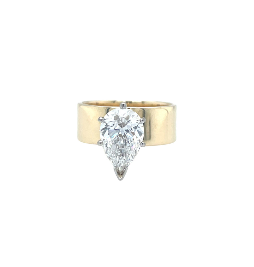 Pear Solitaire on Wide Band