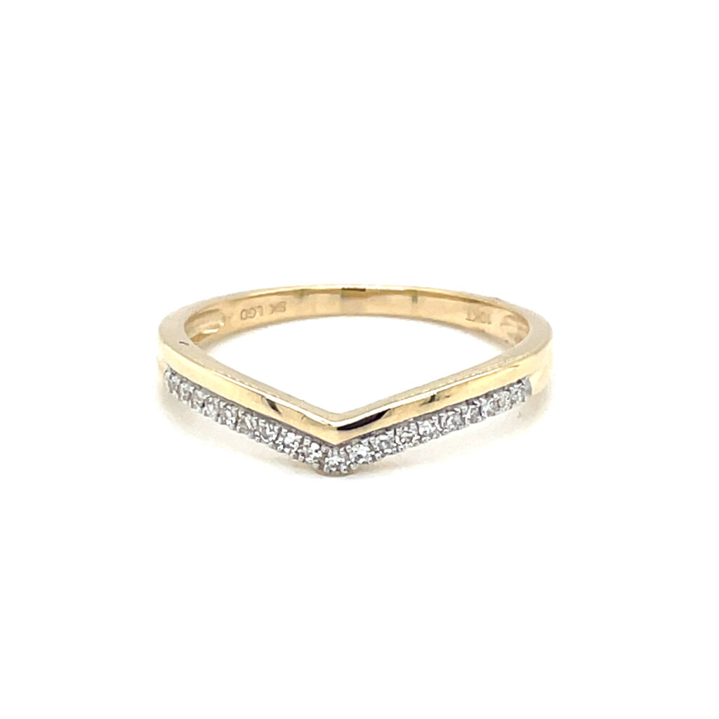 Chevron Diamond Band