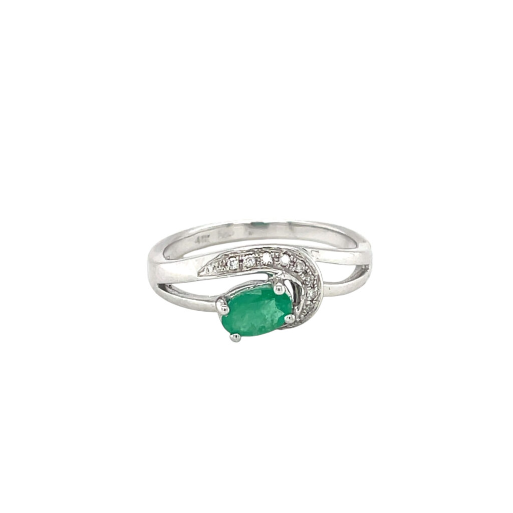 Emerald & Diamond Ring