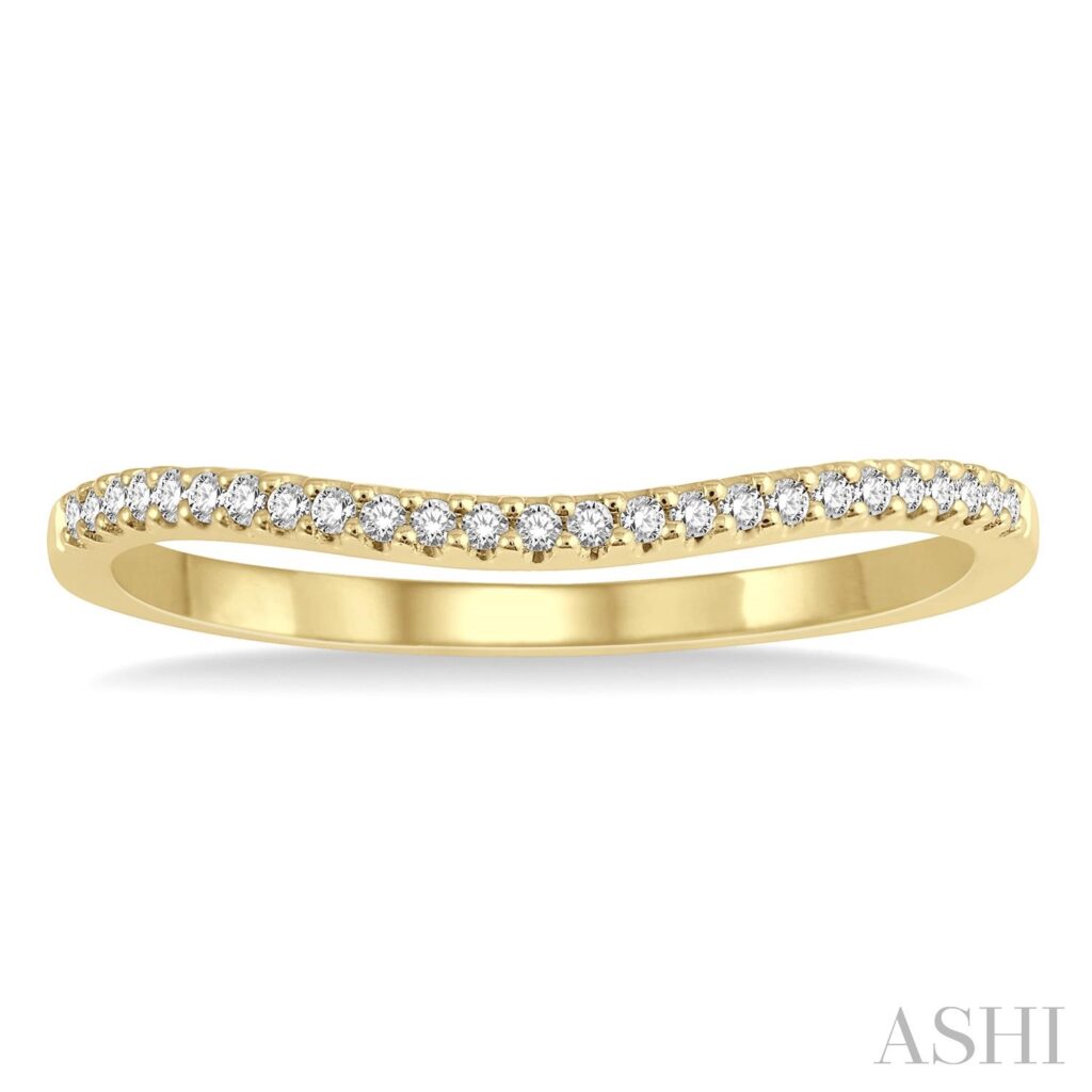 Curved Diamond Band